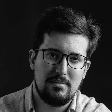 Néstor López